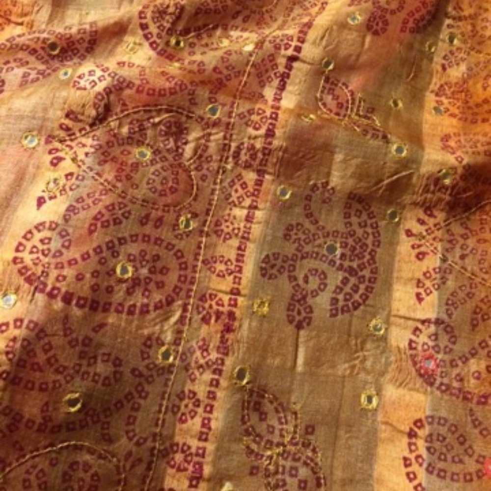 Indian/Pakistani/Bollywood Mirrorwork Gharchola/Bandhini Style Saree & Blouse - Picture 6 of 13